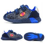 Chaussures à scratch pour aventuriers en herbe