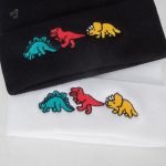 Bonnet amusant avec design de dinosaure simple