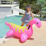 Bouée de piscine dinosaure pour s'amuser en toute sécurité