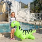 Bouée flottante dinosaure pour les aventures aquatiques