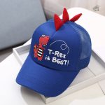 Casquette ludique avec crête de dinosaure