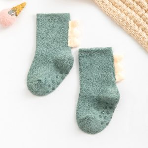 Chaussettes à motifs de petits dinosaures pour les jeunes aventuriers