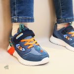 Chaussures ludiques pour imaginer des aventures préhistoriques