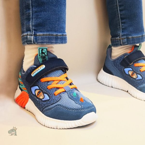 Chaussures ludiques pour imaginer des aventures préhistoriques