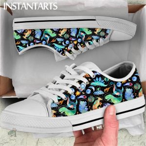 Modèle de chaussures dinosaure confortables