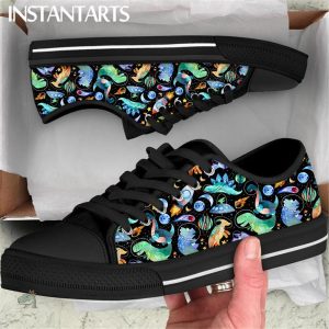 Chaussures enfantines inspirées des dinosaures