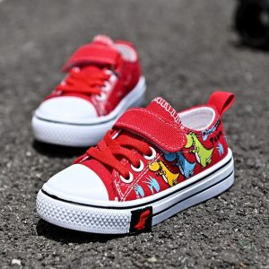 Chaussures dinosaure stylées pour enfants