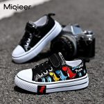 Sneakers ludiques à thème dinosaure pour enfants