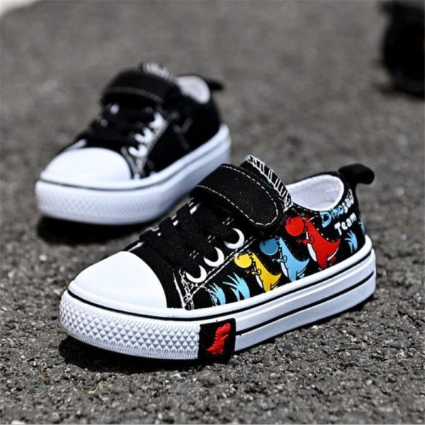 Converse à scratch, motif dinosaure ludique et attrayant