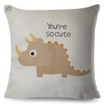 Coussin dino pour une chambre ludique
