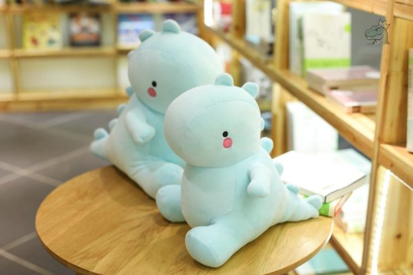 dinosaure-peluche-verte-1 Peluche dinosaure bleue verte 25cm