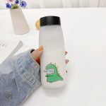 Gourde dinosaure pratique et stylée