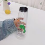 Gourde dinosaure pour les sorties scolaires