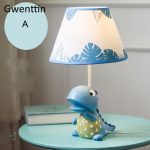 Lampe de chevet dinosaure pour une chambre enfantine