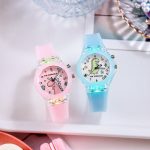 Montre dinosaure pour les passionnés de préhistoire