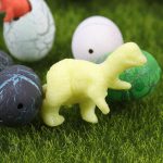 Détail d'un œuf de dinosaure prêt pour l'aventure