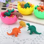 Puzzle éducatif en bois avec chiffres dinosaures