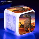 Réveil cube enfantin avec motif de dinosaure