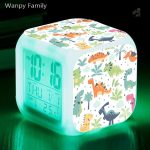 Cube réveil dinosaure avec couleurs vives