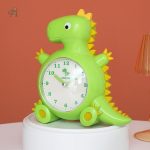 Réveil en forme de dinosaure pour les jeunes aventuriers