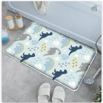 Tapis coloré avec motifs de dinosaures
