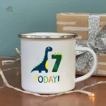 Tasse dinosaure pour rendre l'anniversaire mémorable