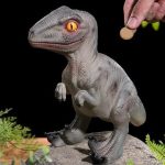 Tirelire dinosaure avec design réaliste et coloré
