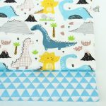 Tissu Dinosaure Les petits dinos, motifs colorés pour accessoires