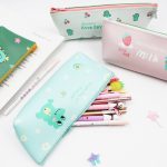Élégante trousse à thème dinosaure pour fille